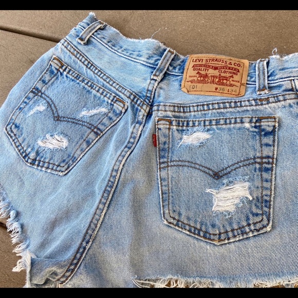 SOLD - Picture 3 of 4